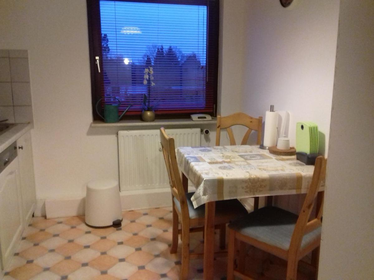 Ferienwohnung, Monteurwohnung Bis 6 Personen Rottorf Exterior foto